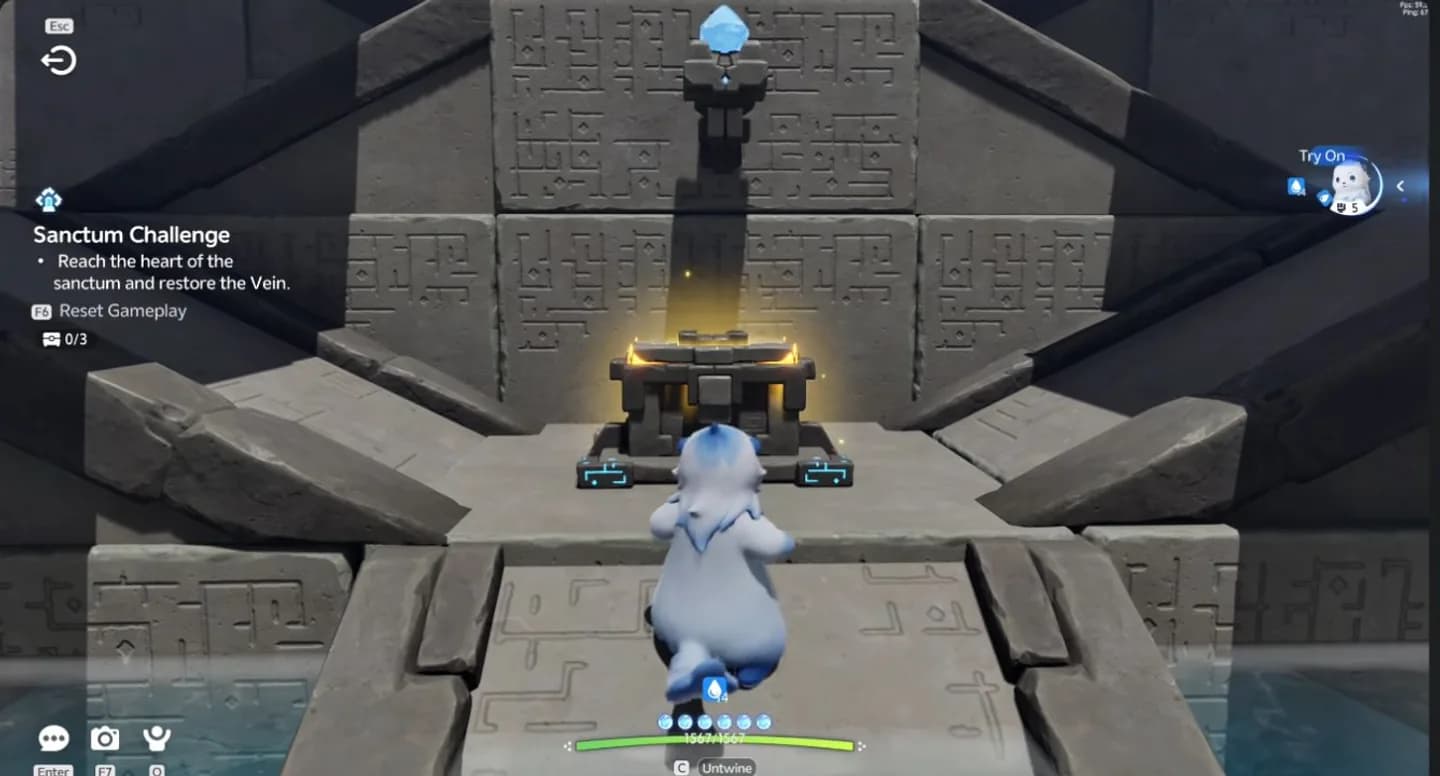 Closed gold Legendary Chest in a raised stone niche with the optional counter at zero of three
